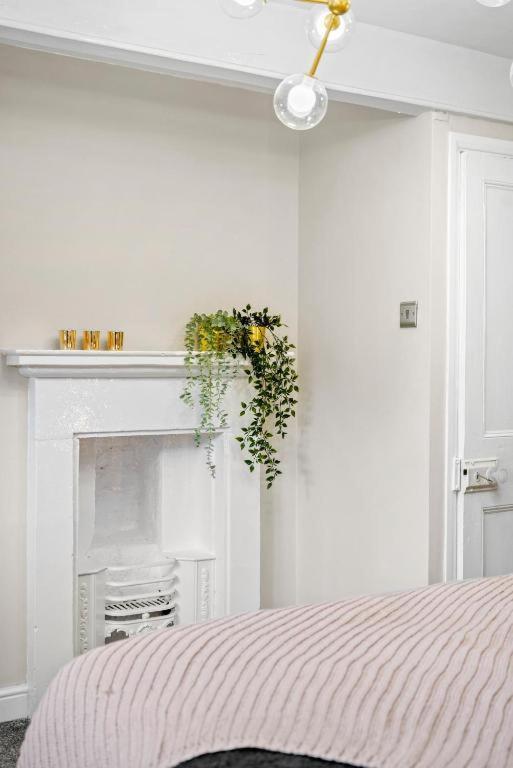 Deluxe 5 Bed In Central Whitby - Parking - Hot Tub 외부 사진