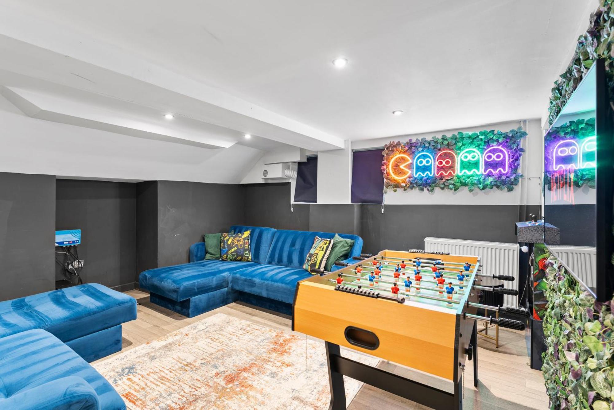 Deluxe 5 Bed In Central Whitby - Parking - Hot Tub 외부 사진