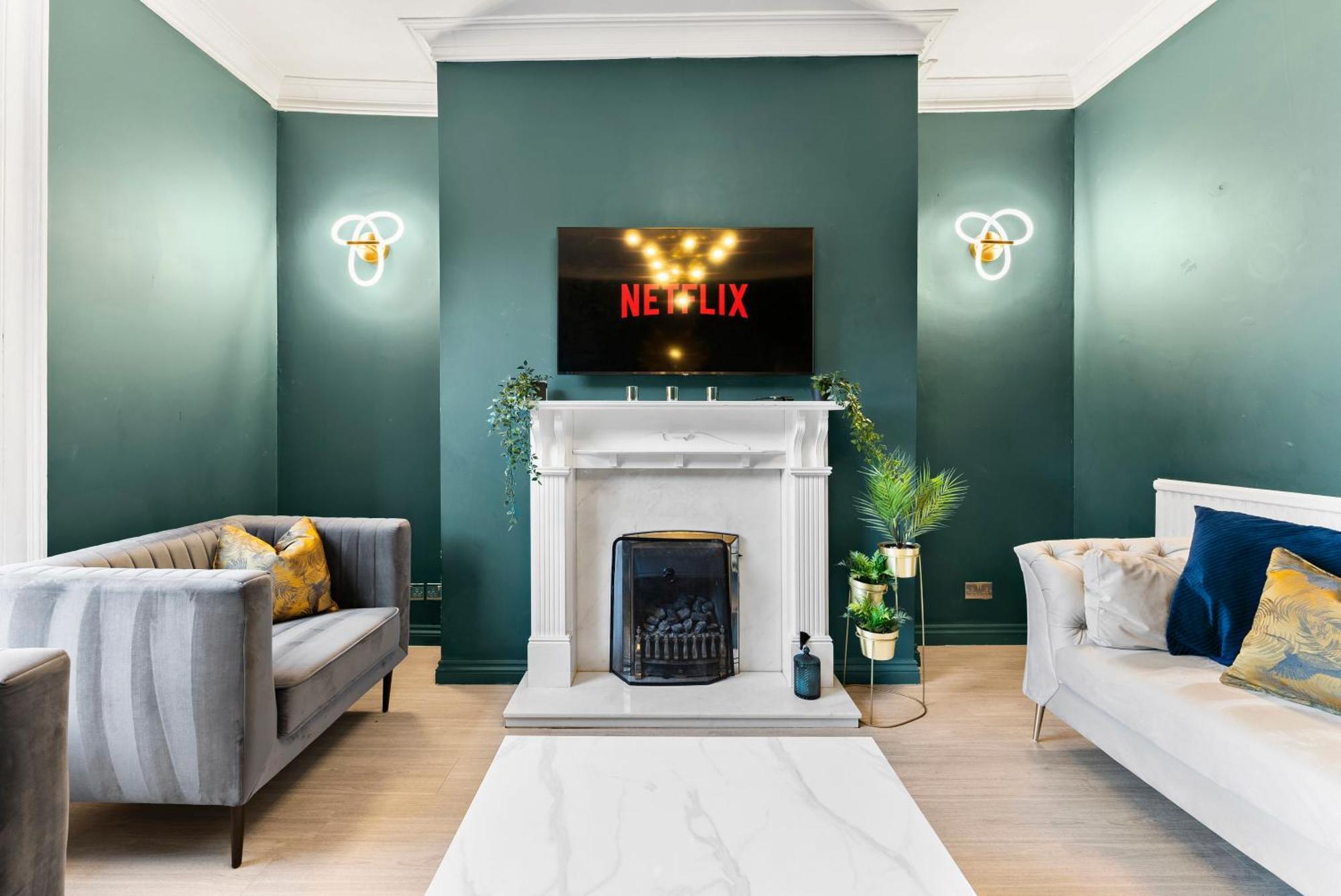 Deluxe 5 Bed In Central Whitby - Parking - Hot Tub 외부 사진