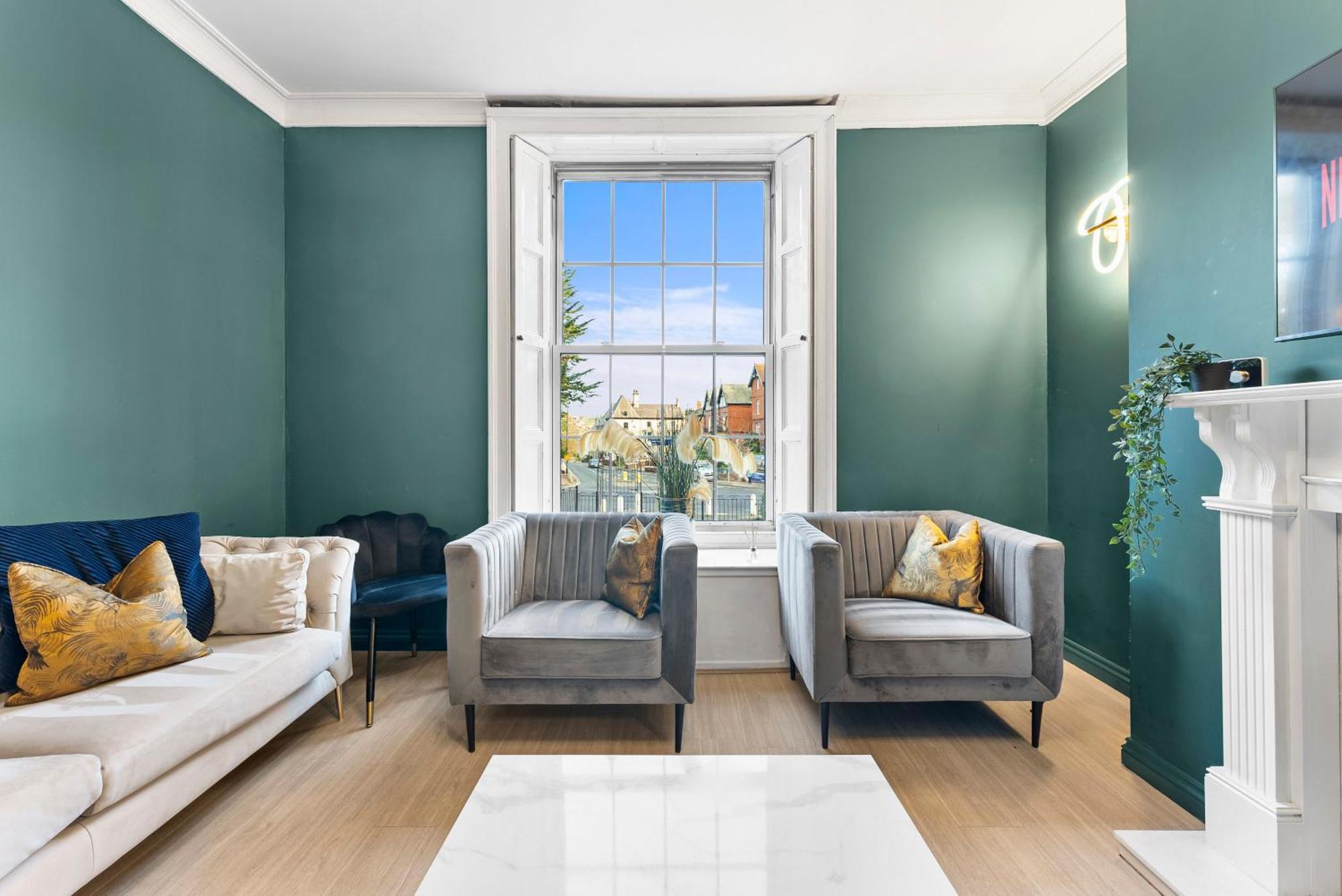 Deluxe 5 Bed In Central Whitby - Parking - Hot Tub 외부 사진